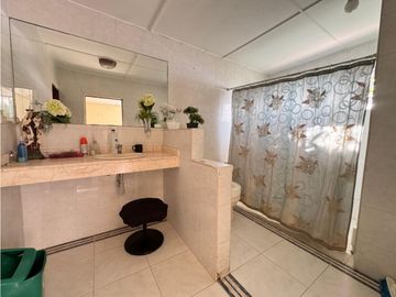 SE VENDE ESPECTACULAR CASA EN BARRIO EL POBLADO