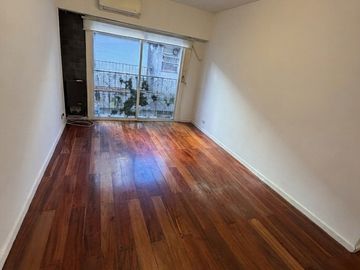Alquiler departamento de 2 ambientes Vicente Lopez excelente ubicación  Con cochera Movible