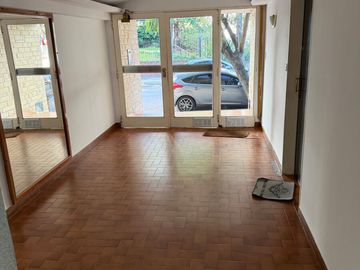 Alquiler departamento de 2 ambientes Vicente Lopez excelente ubicación  Con cochera Movible