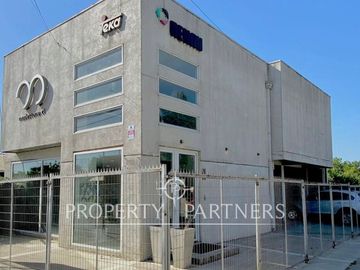 Gran local comercial en avenida 2 norte