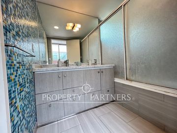 Espectacular casa mediterránea en exclusivo condominio en Camino de Cintura