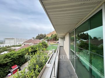 Espectacular casa mediterránea en exclusivo condominio en Camino de Cintura