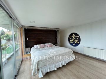 Espectacular casa mediterránea en exclusivo condominio en Camino de Cintura