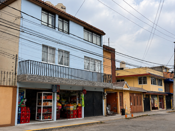EDIFICIO DE INVERSIÓN EN VENTA EN TOLUCA | 5 DEPARTAMENTOS + 2 LOCALES | RENTAS ACTIVAS