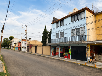 EDIFICIO DE INVERSIÓN EN VENTA EN TOLUCA | 5 DEPARTAMENTOS + 2 LOCALES | RENTAS ACTIVAS