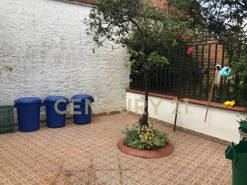 VENTA DE CASALOTE  EN PRADO CENTRO MEDELLIN