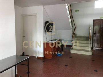VENTA DE CASALOTE  EN PRADO CENTRO MEDELLIN