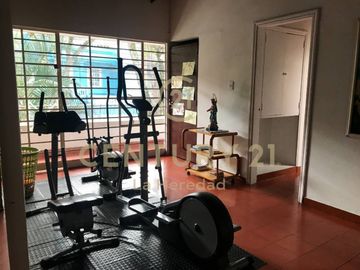 VENTA DE CASALOTE  EN PRADO CENTRO MEDELLIN