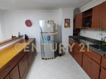 VENDO CASA EN SIMON BOLIVAR