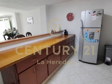 VENDO CASA EN SIMON BOLIVAR