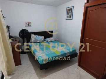 VENDO CASA EN SIMON BOLIVAR