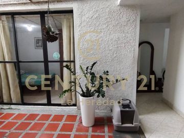 VENDO CASA EN SIMON BOLIVAR