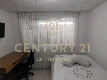 VENDO CASA EN SIMON BOLIVAR