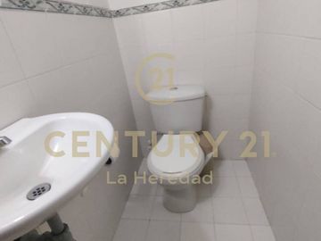 VENDO CASA EN SIMON BOLIVAR