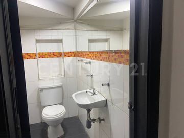 SE ARRIENDA BODEGA COMERCIAL – CHAPINERO / BARRIO SAN LUIS