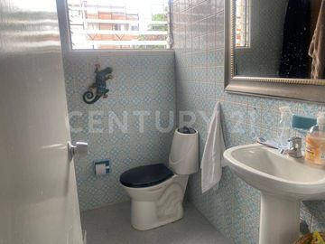 Venta Casa Lote en La Castellana Medellín