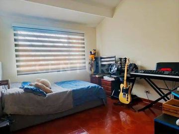 Casa bifamiliar en Modelia con potencial de renta