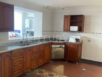 ¡Bienvenidos a una oportunidad única en el Barrio Boston de Medellín!
