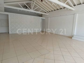 SE ARRIENDA LOCAL COMERCIAL EN BELEN MEDELLIN.