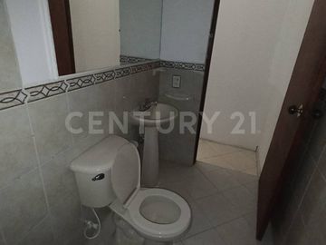 SE ARRIENDA LOCAL COMERCIAL EN BELEN MEDELLIN.