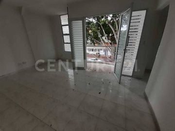 ALQUILER OFICINA EN TEQUENDAMA