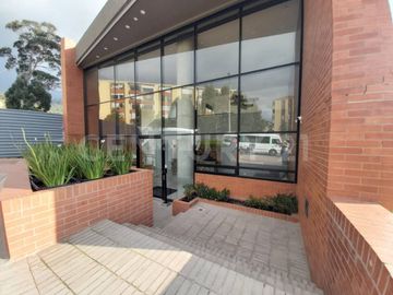 Arriendo Hermoso Apartamento en El Redil