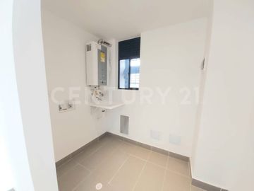 Arriendo Hermoso Apartamento en El Redil