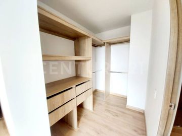 Arriendo Hermoso Apartamento en El Redil