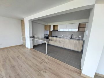 Arriendo Hermoso Apartamento en El Redil