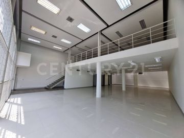 LOCAL COMERCIAL EN ALQUILER EN EL BOSQUE NORTE CALI