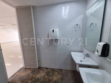 LOCAL COMERCIAL EN ALQUILER EN EL BOSQUE NORTE CALI