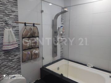 Venta Casa en Segundo Piso, en  Simon Bolivar Medellín