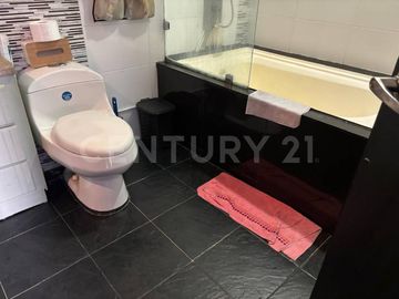 Venta Casa en Segundo Piso, en  Simon Bolivar Medellín