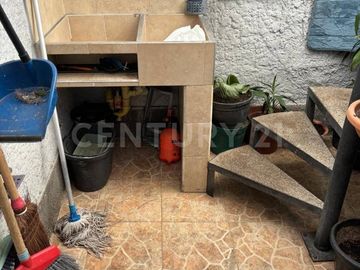 Venta Casa en Segundo Piso, en  Simon Bolivar Medellín