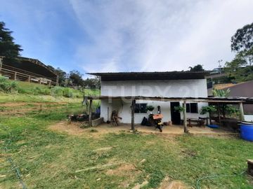 SE VENDE LOTE EN EL SALADITO