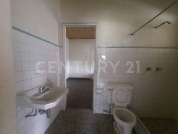 VENDO ESPACIO COMERCIAL VIA AL MAR