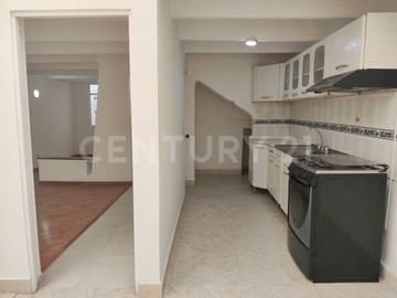 Casa en Venta en Álamos, 117 m² de lote, Ideal para empresa, inversión o familia