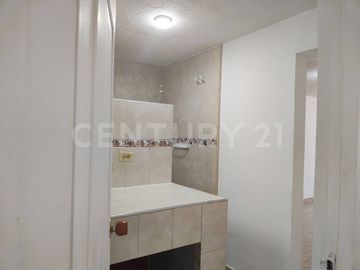 Casa en Venta en Álamos, 117 m² de lote, Ideal para empresa, inversión o familia