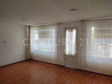Casa en Venta en Álamos, 117 m² de lote, Ideal para empresa, inversión o familia