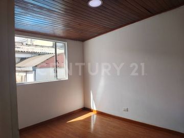 Casa en Venta en Álamos, 117 m² de lote, Ideal para empresa, inversión o familia