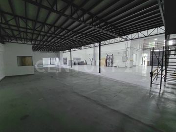 Alquiler Bodega Poblado Barrio Colombia