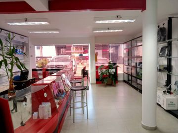 SE VENDE CASA/EDIFICIO COMERCIAL SAN VICENTE, CALI, NORTE