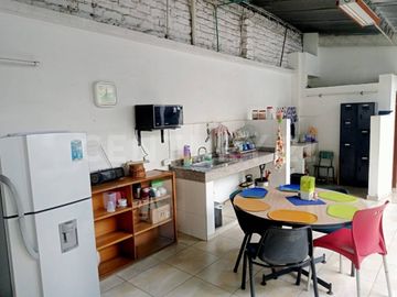 SE VENDE CASA/EDIFICIO COMERCIAL SAN VICENTE, CALI, NORTE
