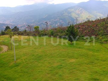 VENDO  LOTE EN CERROS DEL CORCOVADO CORREGIMIENTO SAN CRISTOBAL