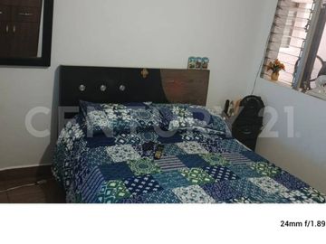VENDO CASA EN SANTA MONICA