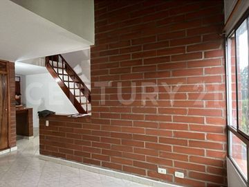 VENTA APARTAMENTO DUPLEX EN BARRIO SAN JAVIER MEDELLIN