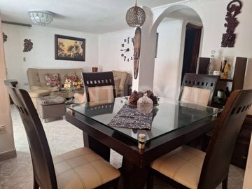 VENDO CASA UNIFAMILIAR EN GUAYABAL