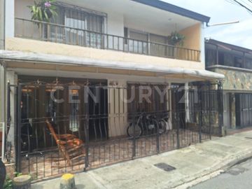 VENDO CASA UNIFAMILIAR EN GUAYABAL