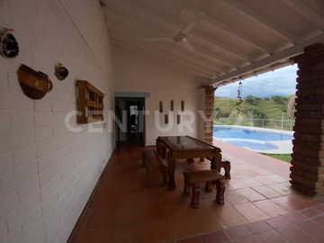 VENDO CASAFINCA, CERCA A SANTA FE DE ANTIOQUIA