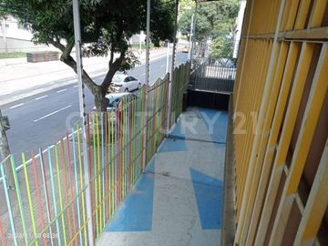 SE ALQUILA CASA COMERCIAL SAN FERNANDO CALI SUR